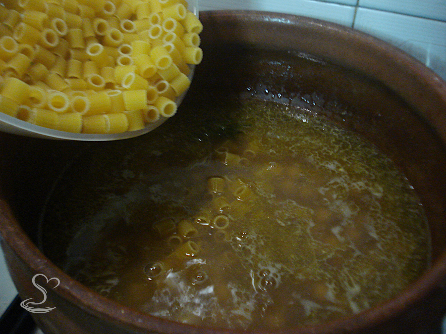 Ricetta Pasta e ceci alla romana - Step 4
