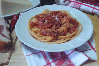 Bucatini all'amatriciana