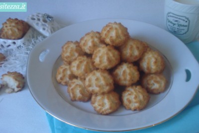 Biscotti al cocco morbidi Biscotti al cocco morbidi